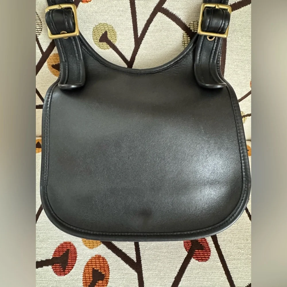 Vintage Coach NYC Saddle Bag - Picture 2 of 11